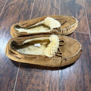 L.L. Bean Shearling Lined Moccasins Plush Suede Slippers Tan Men’s 12